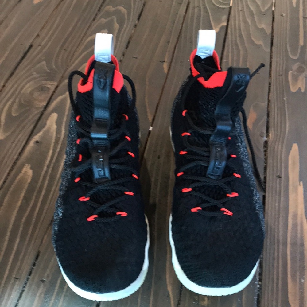 LeBron 15 Crimson  Red size 10.5